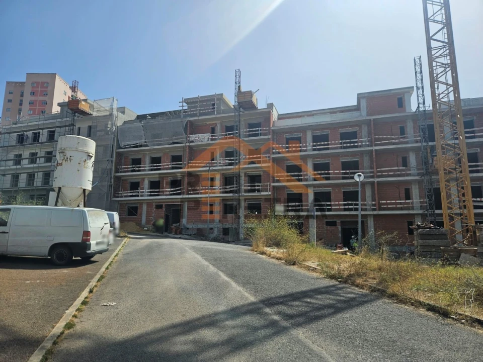 Apartamento T2 para Venda em Santo António dos Cavaleiros e Frielas Foto 40