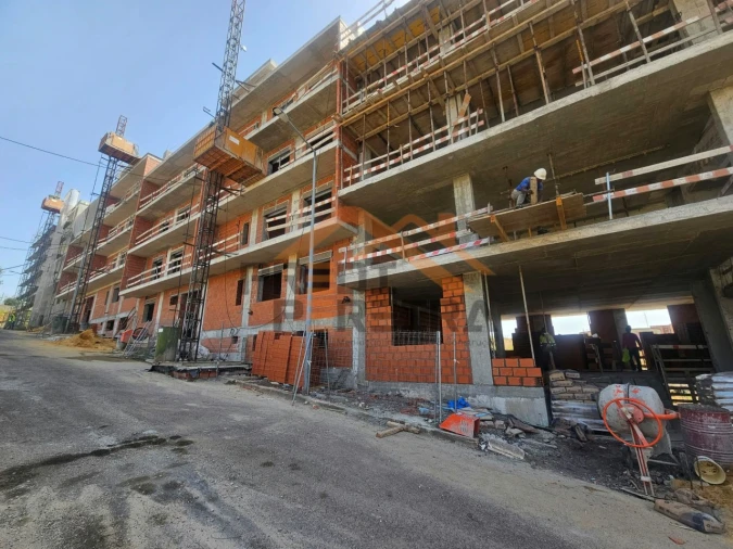 Apartamento T2 para Venda em Santo António dos Cavaleiros e Frielas Foto 23