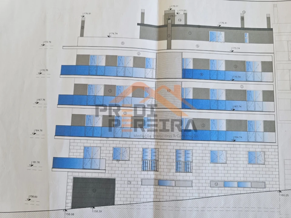 Apartamento T3 para Venda em Santo António dos Cavaleiros e Frielas Foto 15