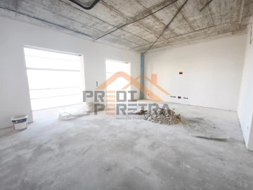 Apartamento T2 para Venda em Santo António dos Cavaleiros e Frielas