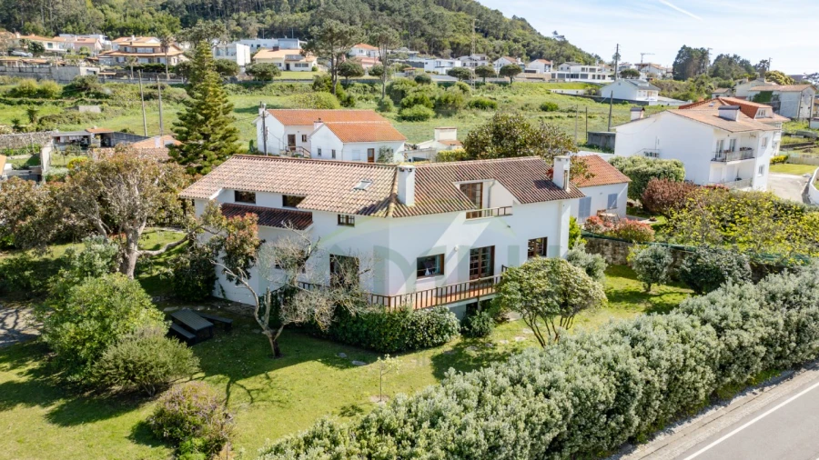 Moradia T4 para Venda em Moledo e Cristelo Foto 1