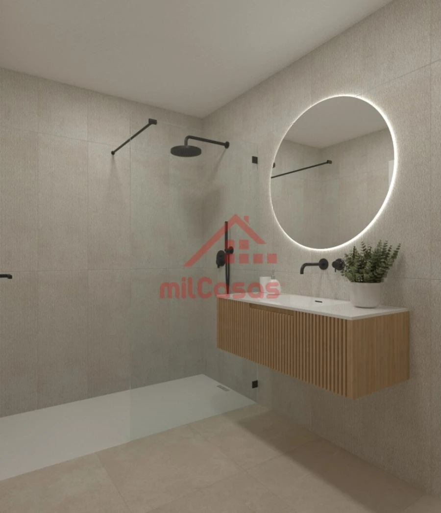 Apartamento T2 para Arrendamento em Santa Maria, São Pedro e Matacães Foto 11