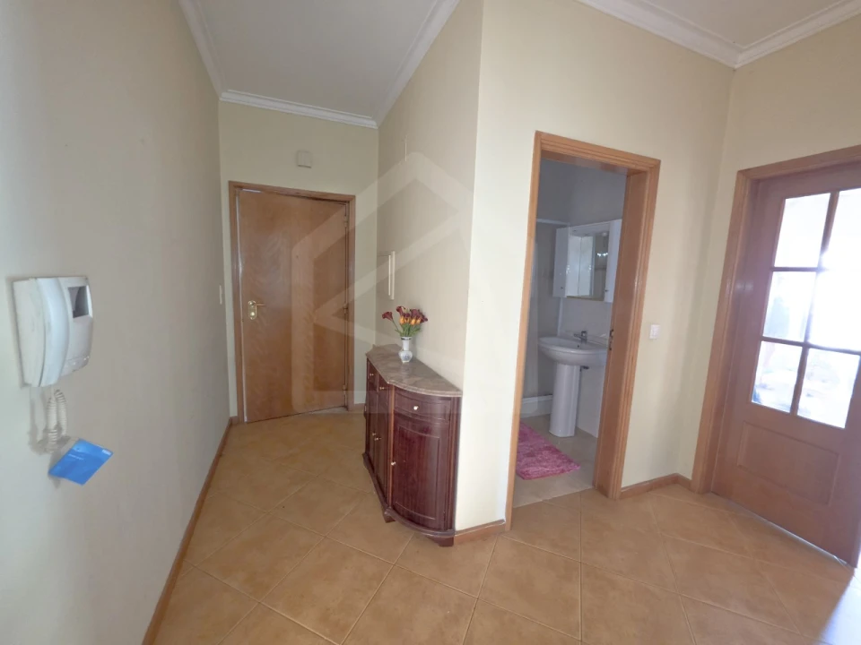 Apartamento T3 para Venda em Carregosa Foto 11