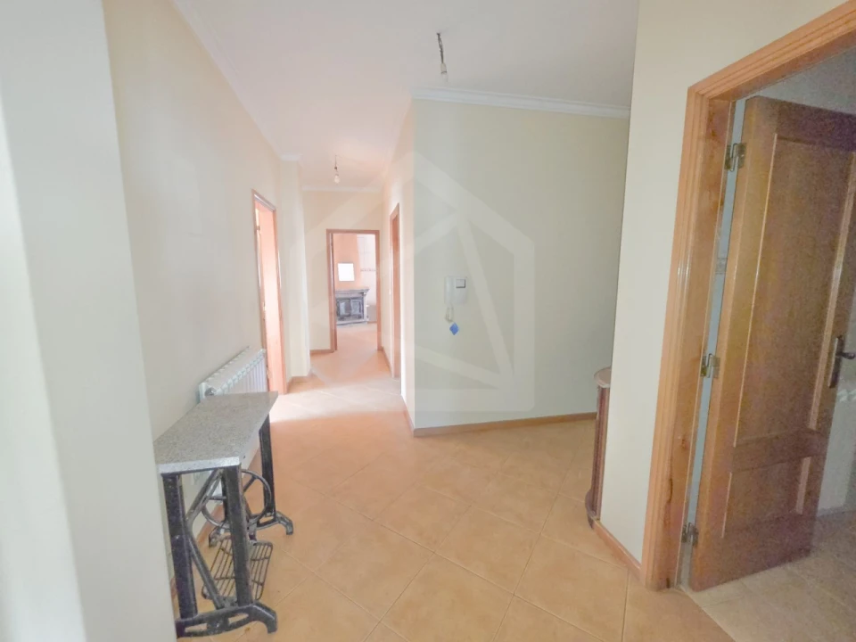 Apartamento T3 para Venda em Carregosa Foto 12