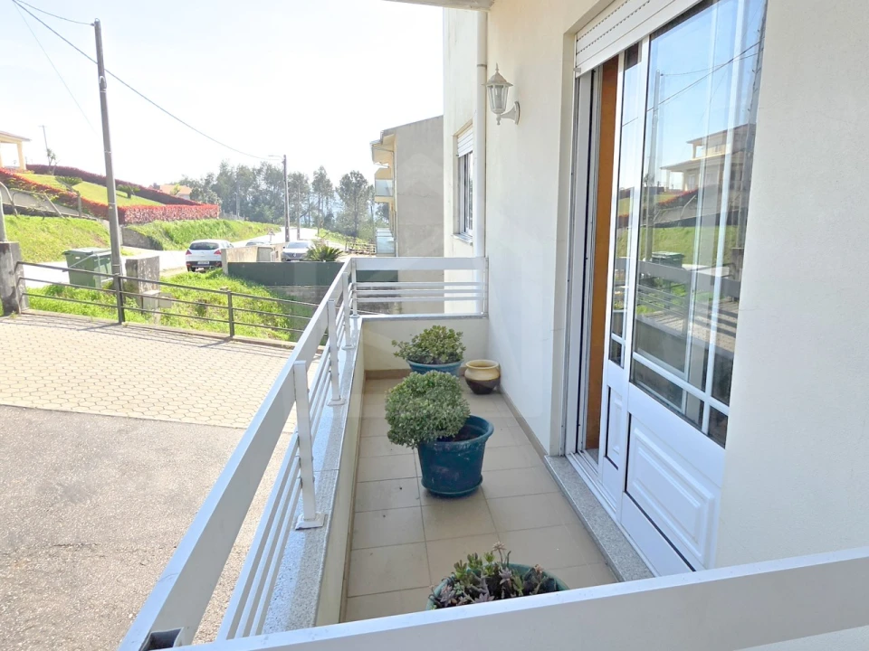 Apartamento T3 para Venda em Carregosa Foto 34