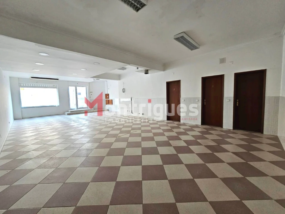 Loja para Arrendamento em Montijo e Afonsoeiro Foto 3