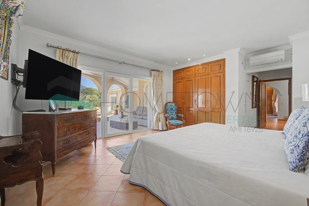 Moradia T5 para Venda em Almancil Foto 40