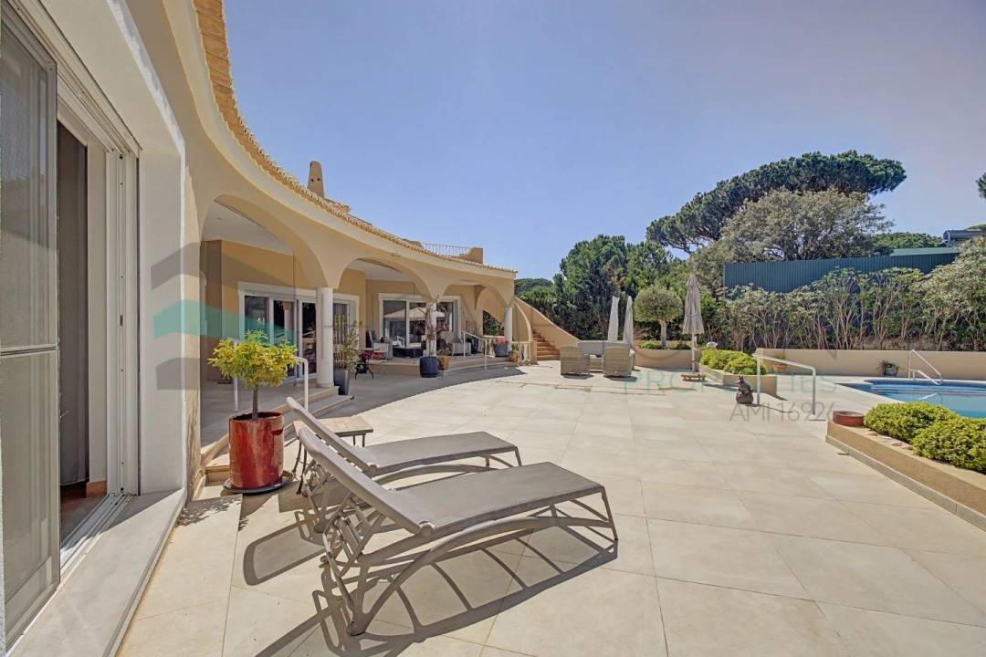 Moradia T5 para Venda em Almancil Foto 19