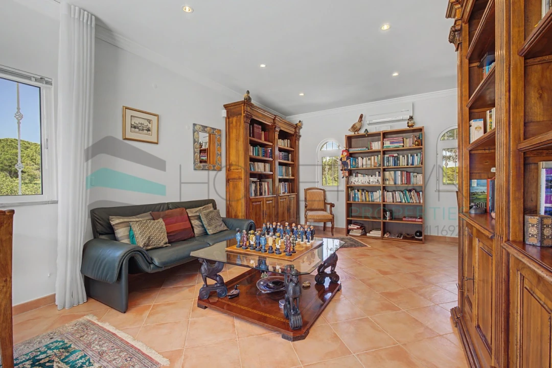 Moradia T5 para Venda em Almancil Foto 56