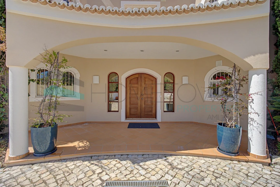 Moradia T5 para Venda em Almancil Foto 58