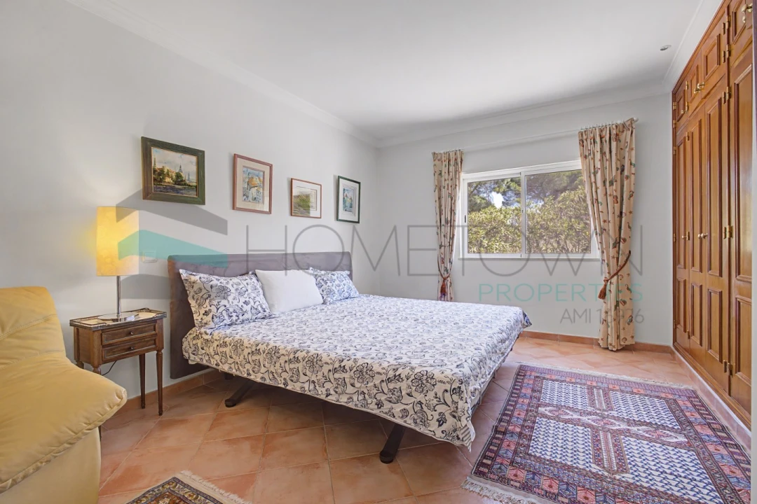 Moradia T5 para Venda em Almancil Foto 71