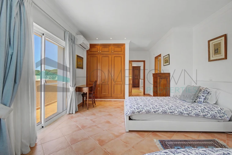 Moradia T5 para Venda em Almancil Foto 36