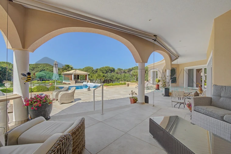 Moradia T5 para Venda em Almancil Foto 12