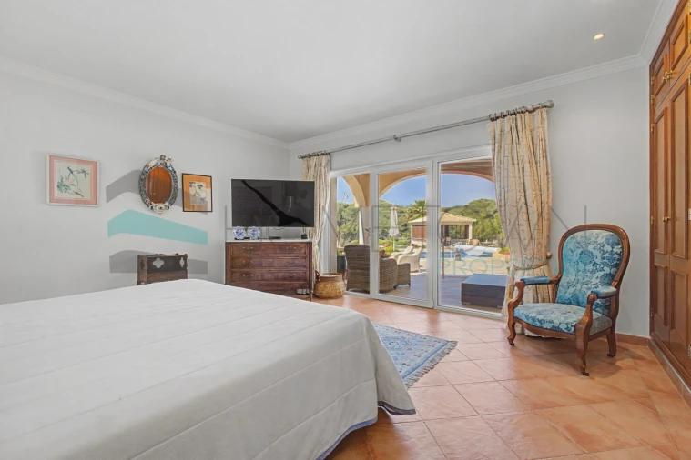 Moradia T5 para Venda em Almancil Foto 41