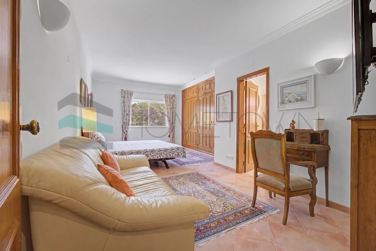 Moradia T5 para Venda em Almancil Foto 70