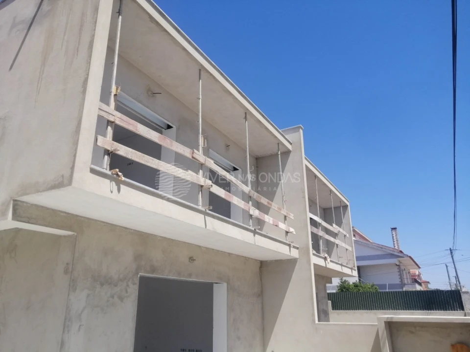 Moradia T3 para Venda em Fernao Ferro Foto 23