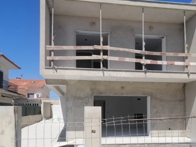 Moradia T3 para Venda em Fernao Ferro Foto 1