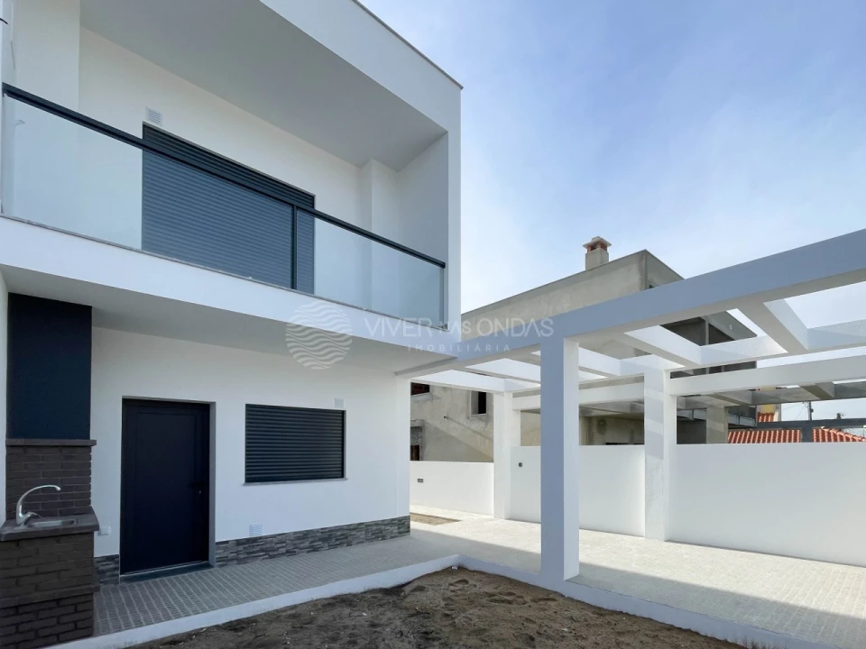 Moradia T3 para Venda em Fernao Ferro Foto 1