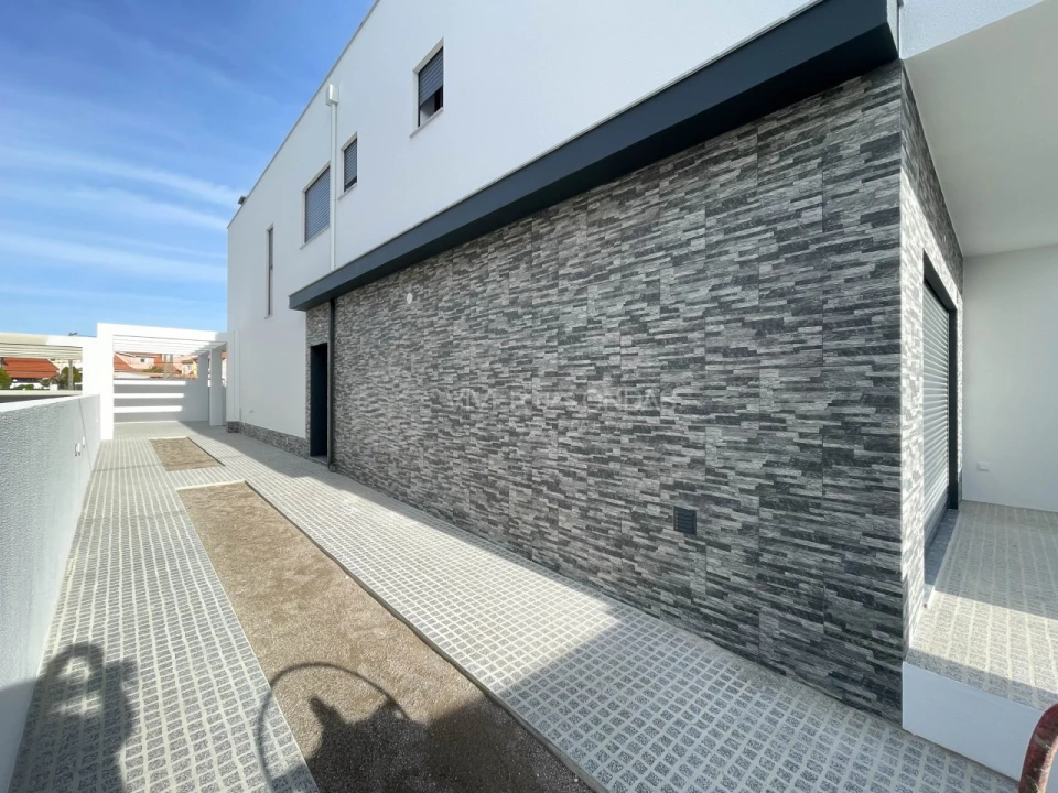 Moradia T3 para Venda em Fernao Ferro Foto 19