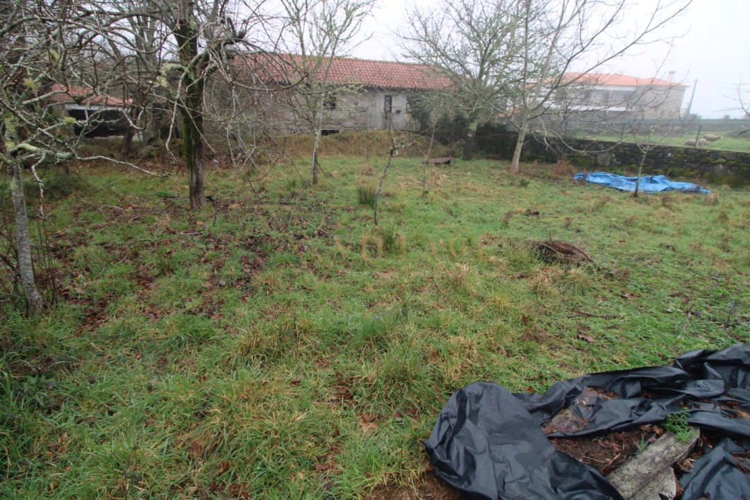 Moradia T4 para Venda em Covas Foto 3