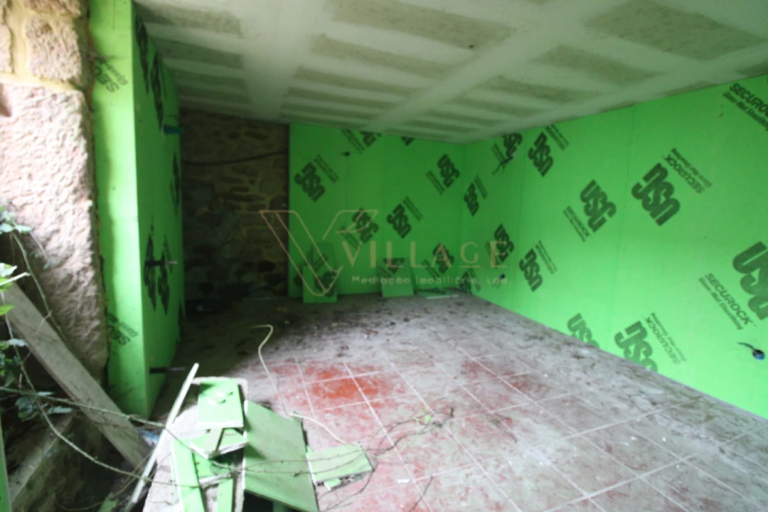 Moradia T4 para Venda em Covas Foto 20