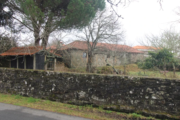 Moradia T4 para Venda em Covas Foto 1