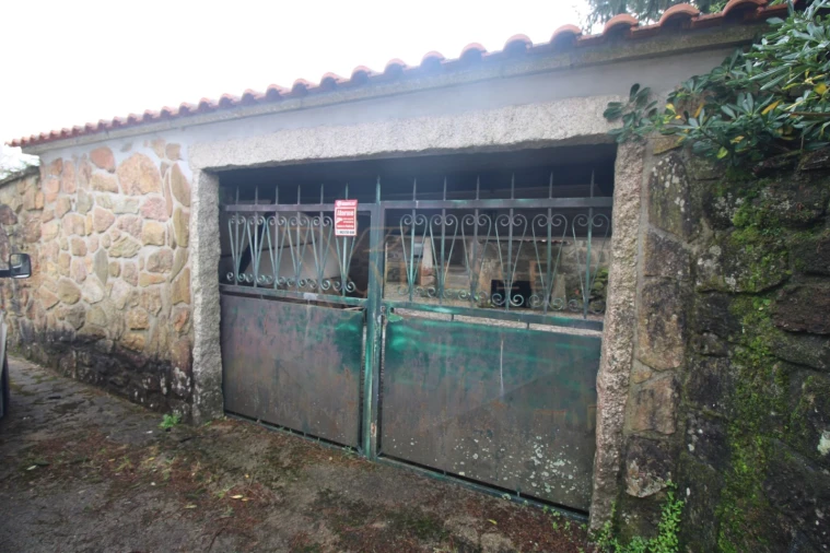 Moradia T4 para Venda em Covas Foto 12