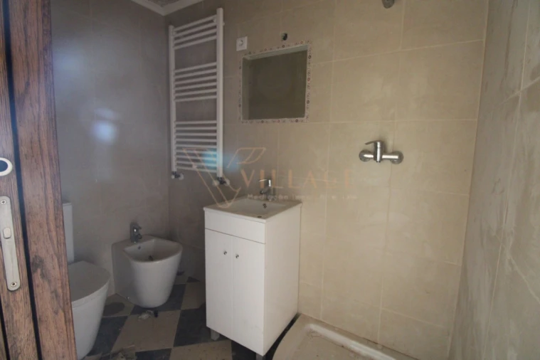 Moradia T4 para Venda em Covas Foto 18