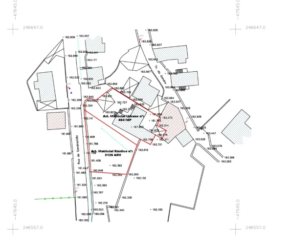 Moradia T4 para Venda em Covas Planta 1