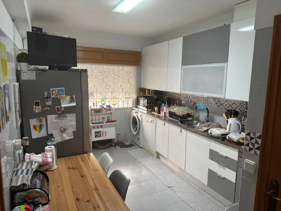 Apartamento T2 para Venda em Massamá e Monte Abraão Foto 4