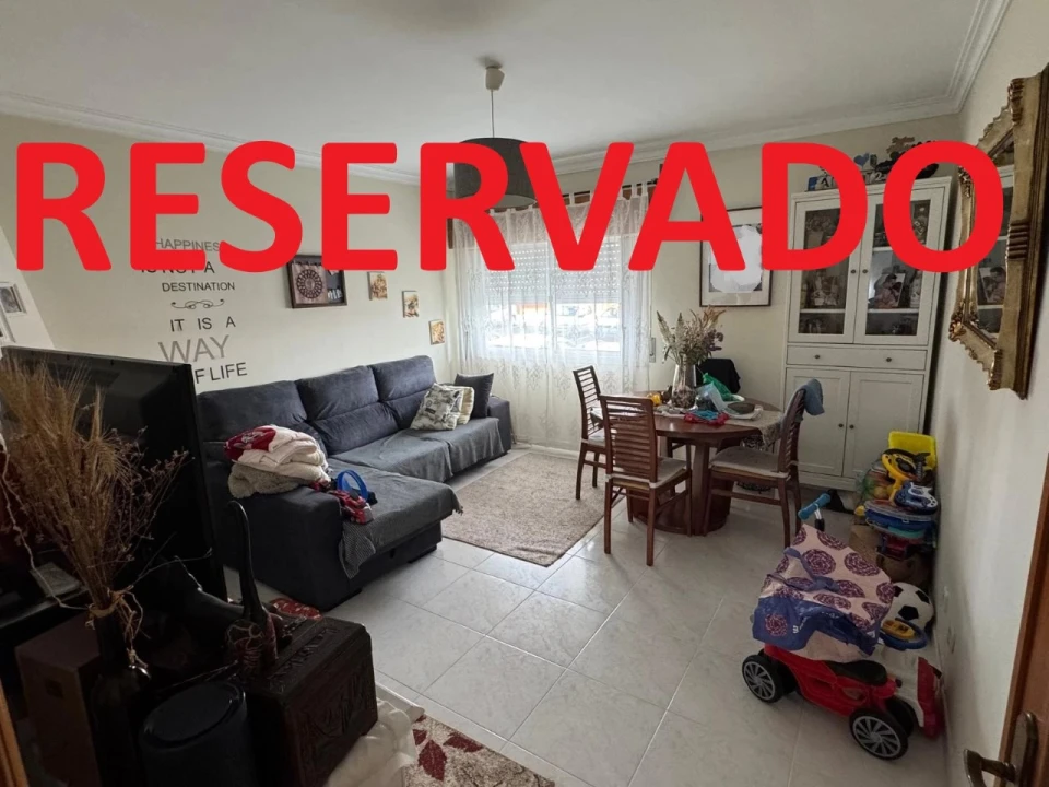 Apartamento T2 para Venda em Massamá e Monte Abraão Foto 1