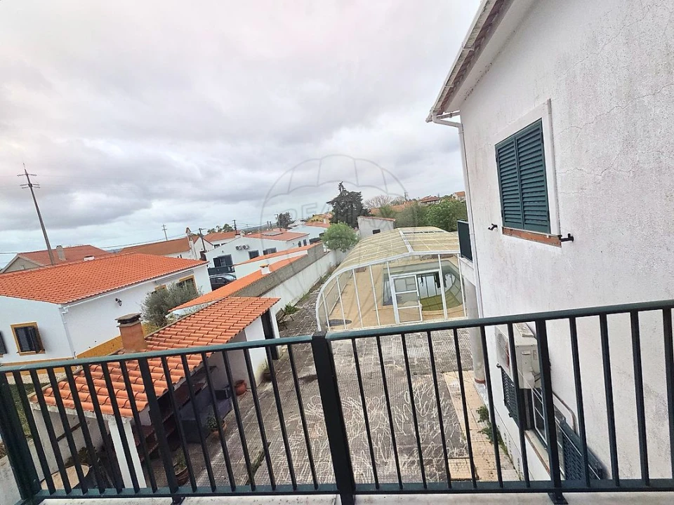 Moradia T5 para Arrendamento em Salvaterra de Magos e Foros de Salvaterra Foto 15
