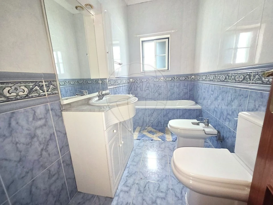 Moradia T5 para Arrendamento em Salvaterra de Magos e Foros de Salvaterra Foto 6