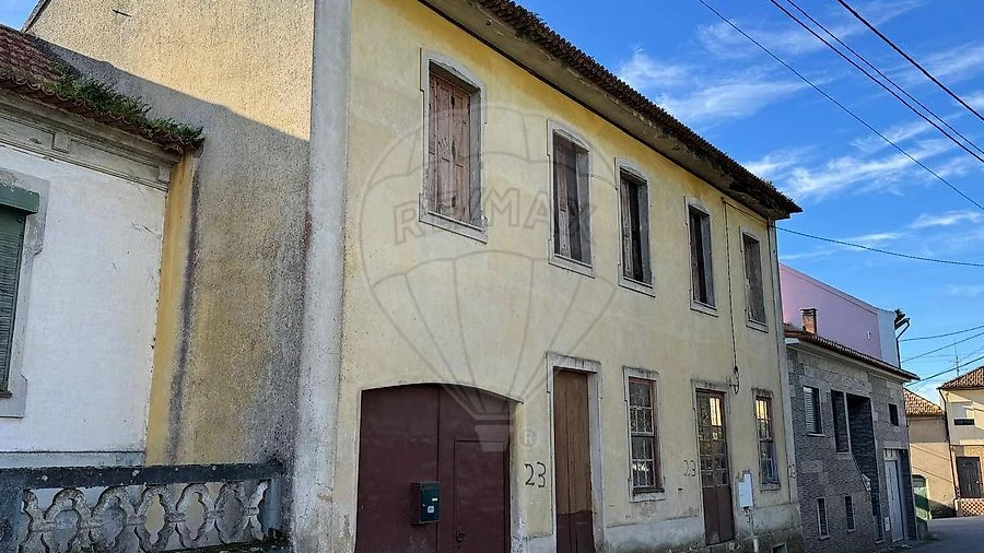 Moradia T4 para Venda em Salreu