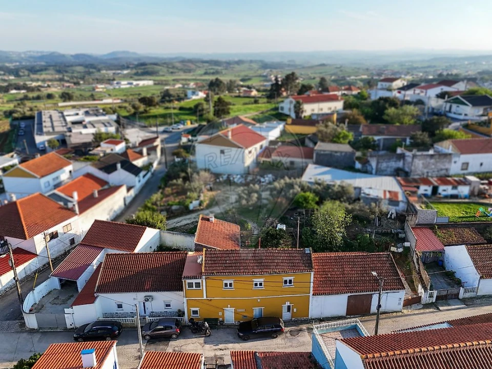 Moradia T3 para Venda em Abrigada e Cabanas de Torres Foto 2
