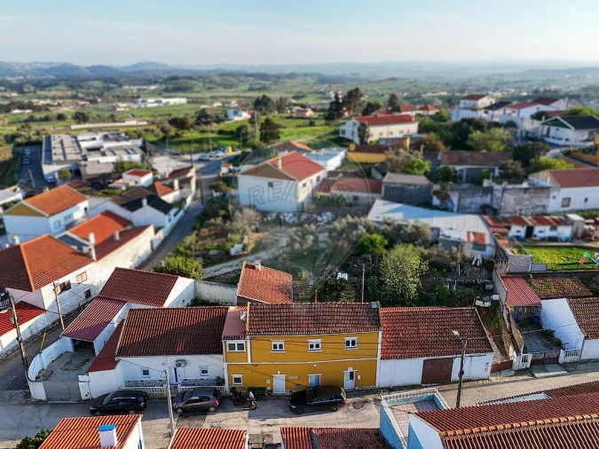 Moradia T3 para Venda em Abrigada e Cabanas de Torres Foto 2
