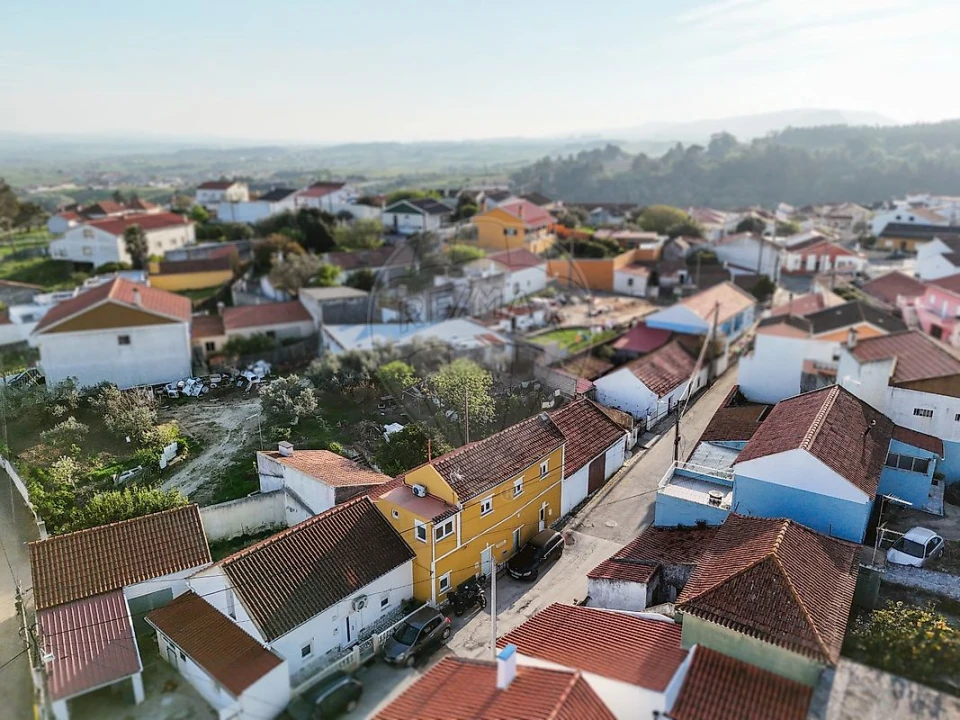 Moradia T3 para Venda em Abrigada e Cabanas de Torres Foto 1