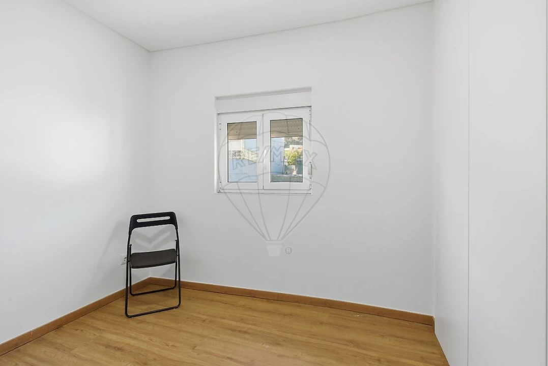 Moradia T3 para Venda em Abrigada e Cabanas de Torres Foto 10