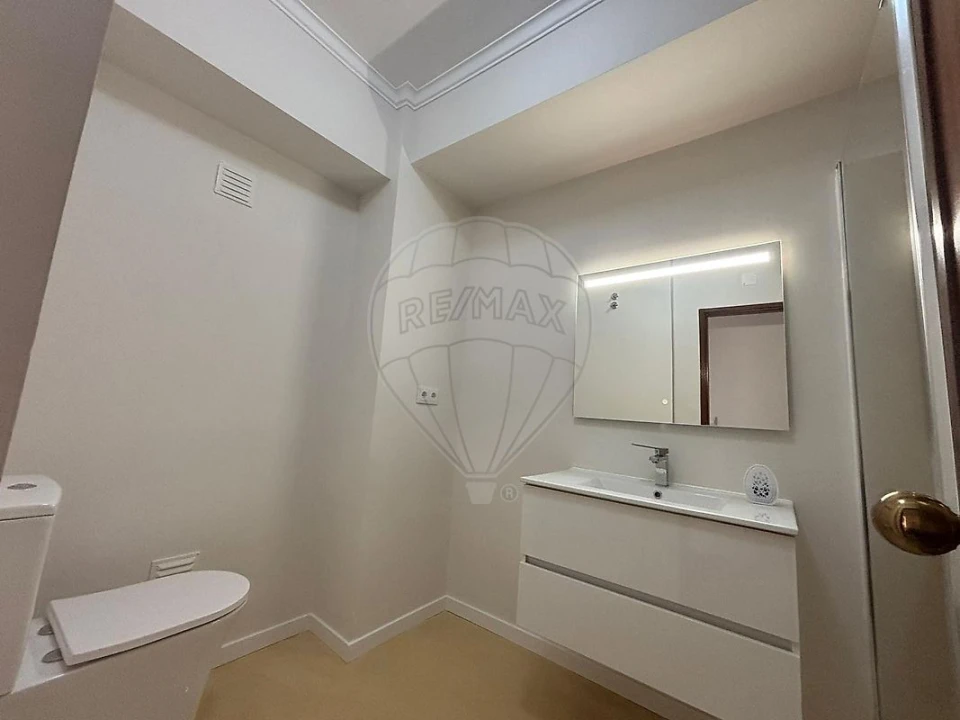 Apartamento T3 para Arrendamento em Loures Foto 4