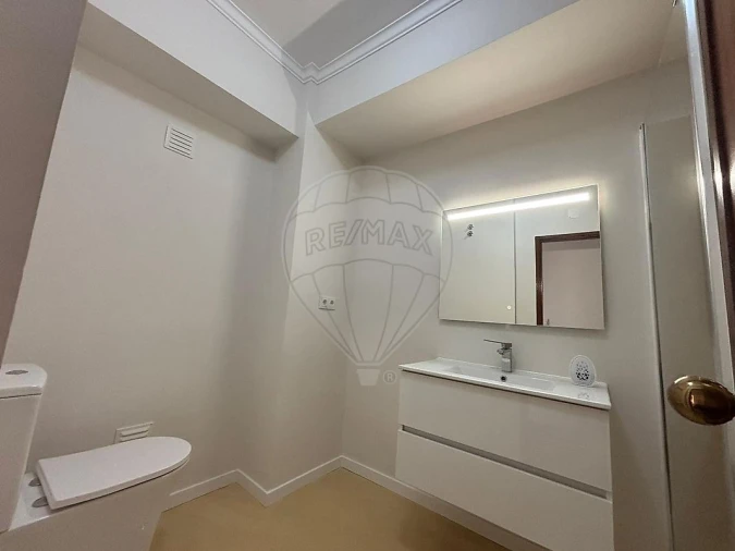 Apartamento T3 para Arrendamento em Loures Foto 4