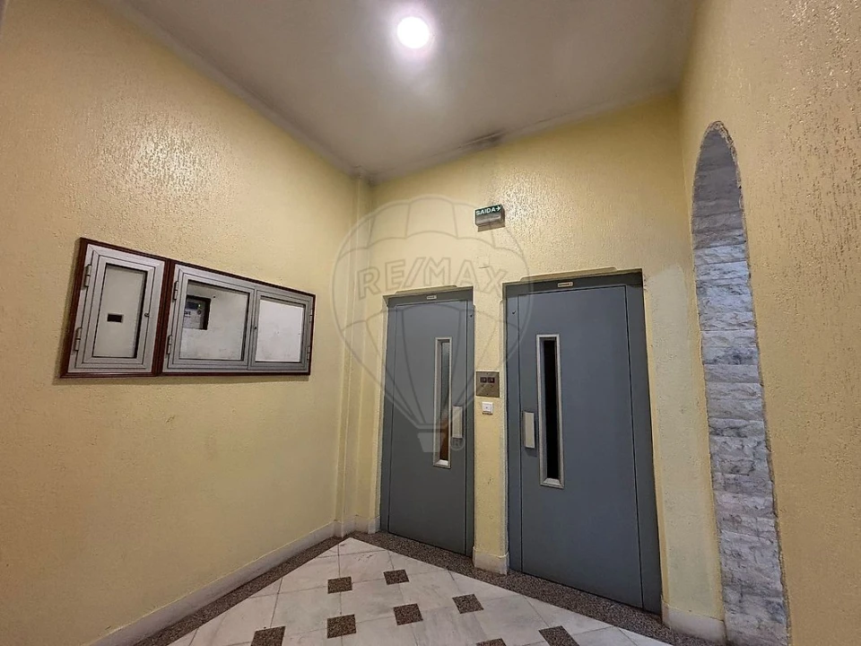 Apartamento T3 para Arrendamento em Loures Foto 16