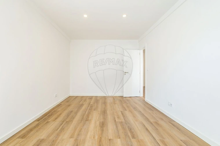 Apartamento T3 para Venda em Odivelas Foto 12