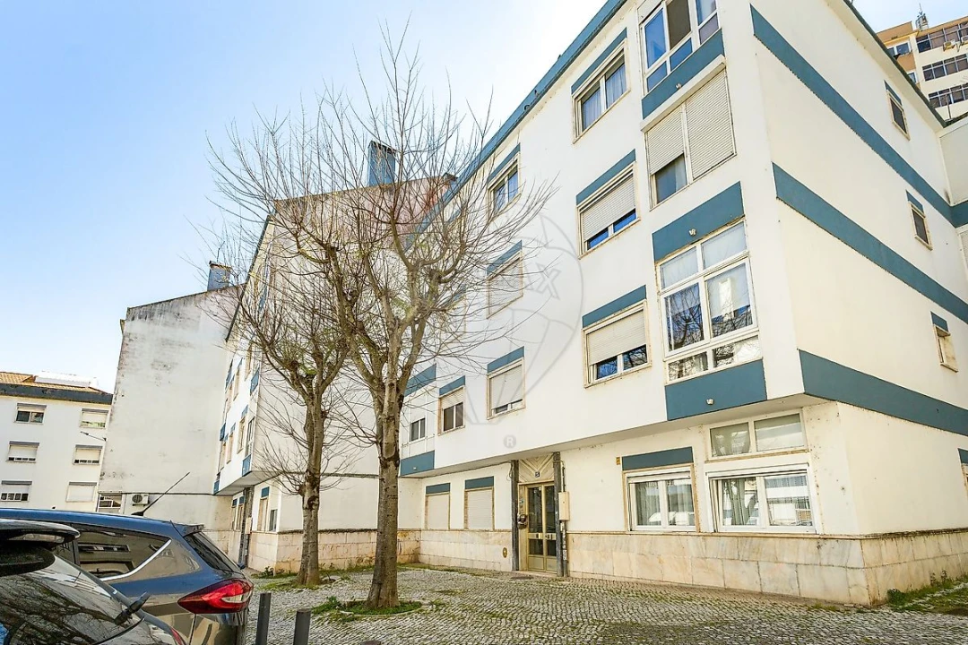 Apartamento T3 para Venda em Odivelas Foto 1