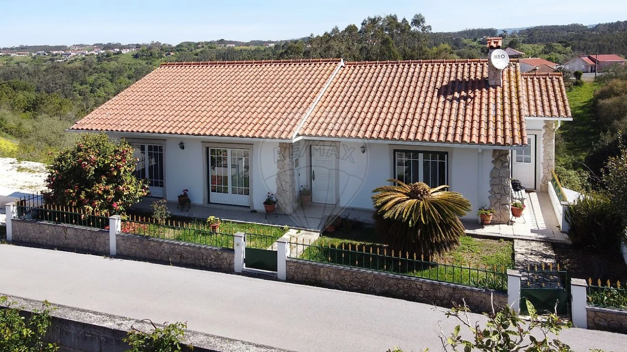 Moradia T3 para Venda em Santa Catarina Foto 1