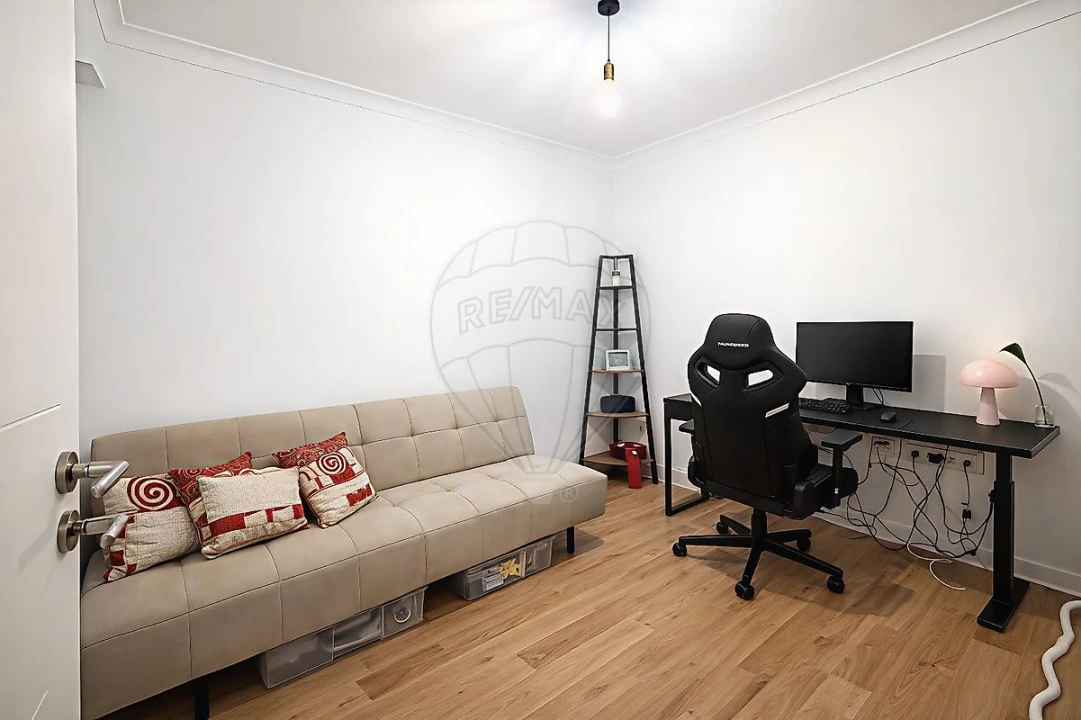 Apartamento T3 para Venda em Mafamude e Vilar do Paraíso Foto 4