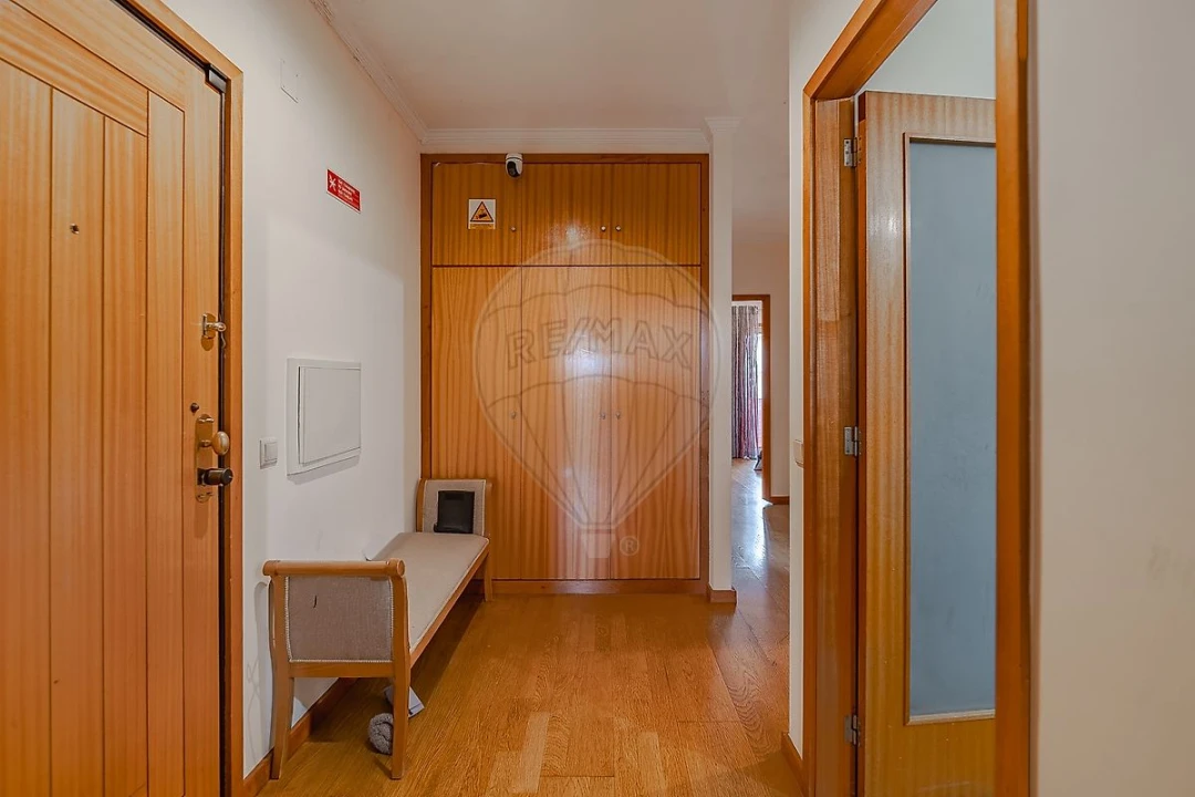 Apartamento T3 para Venda em Gandra Foto 8