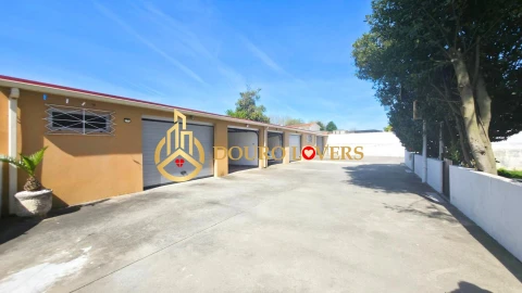Moradia T4 para Venda em Madalena
