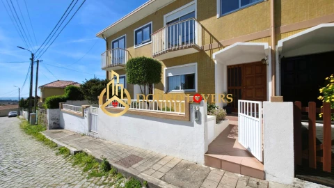 Moradia T4 para Venda em Madalena