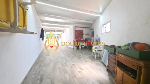 Moradia T4 para Venda em Madalena