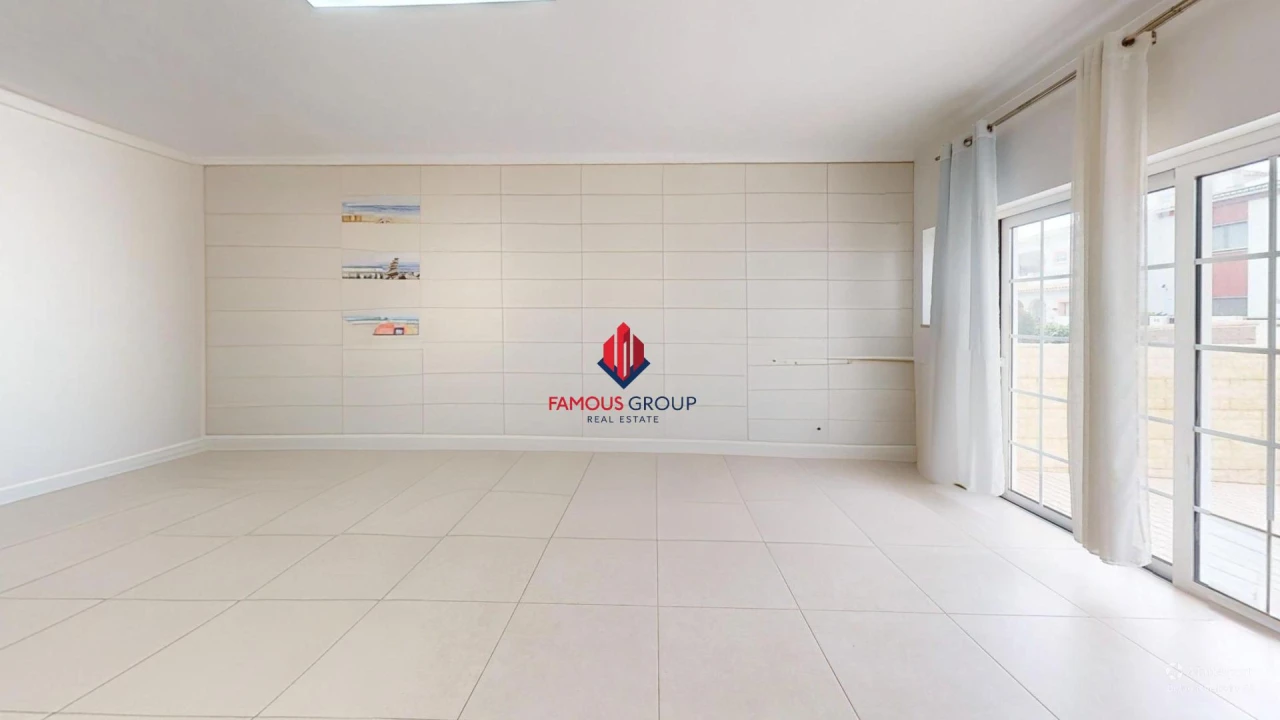 Moradia T4 para Venda em Lagoa e Carvoeiro Foto 27